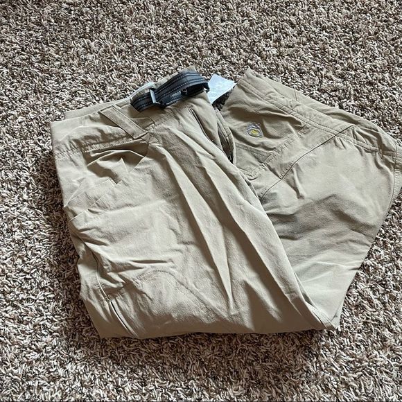 Mountain hardwear active capris - Picture 1 of 6